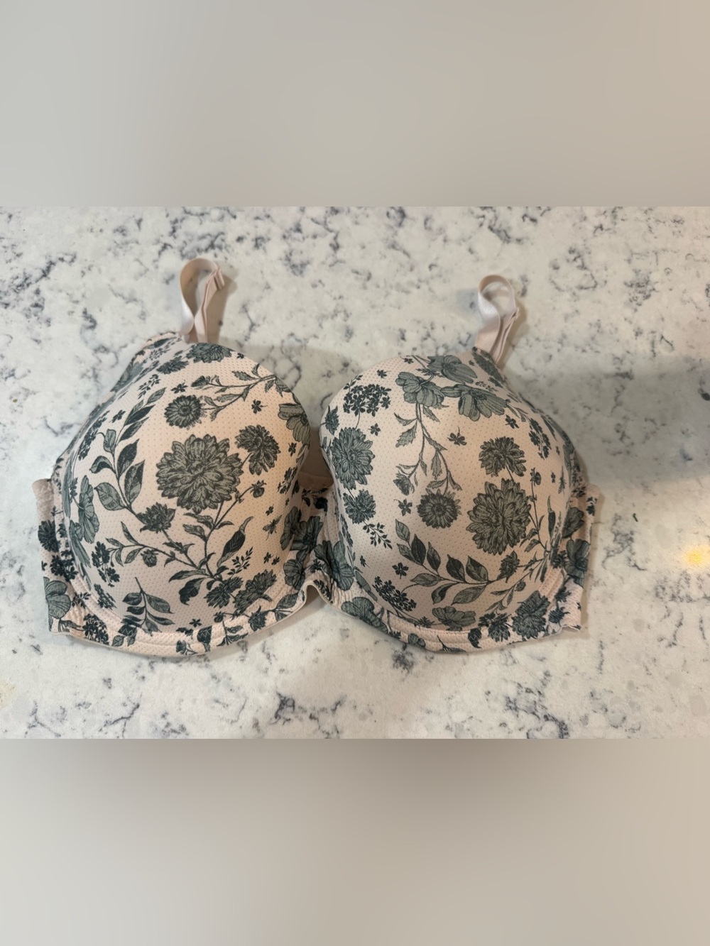 Laura‎ Ashley Beige Bra with Subtle Floral Print. Womens Size 40 DD